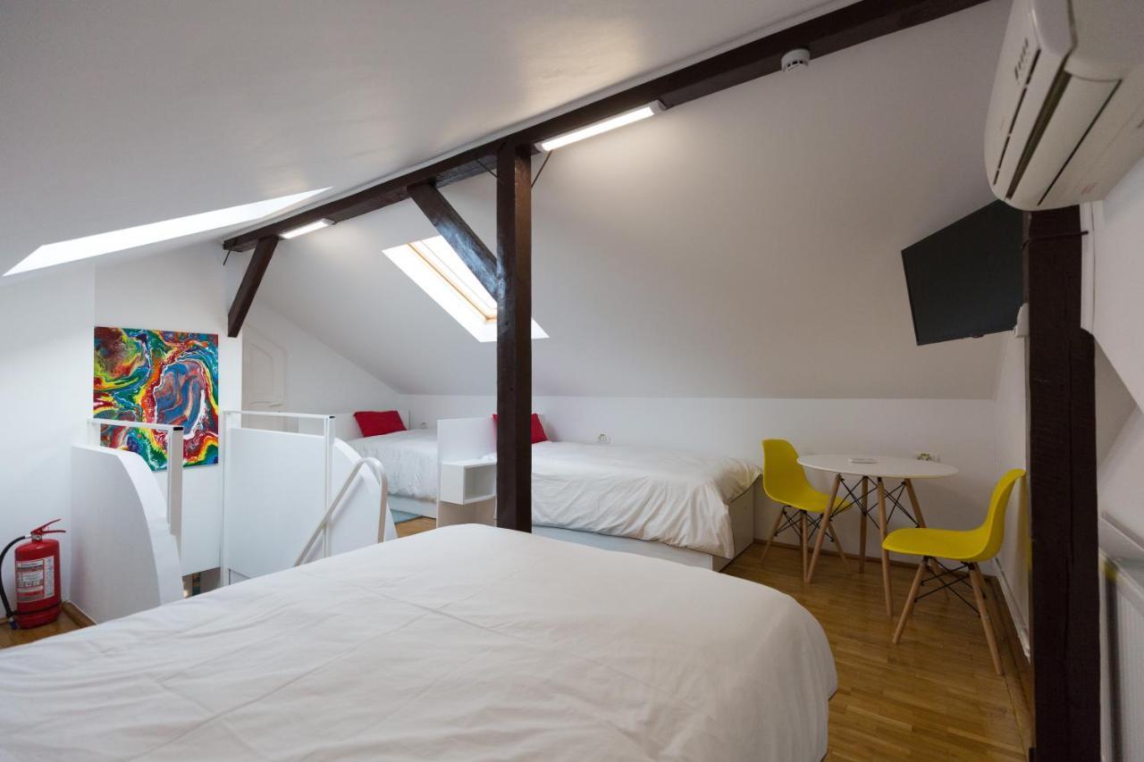 Hotel Casa Ris Târgu Jiu Exteriér fotografie